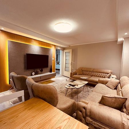 Skyline Apartment 2 Печ Екстер'єр фото